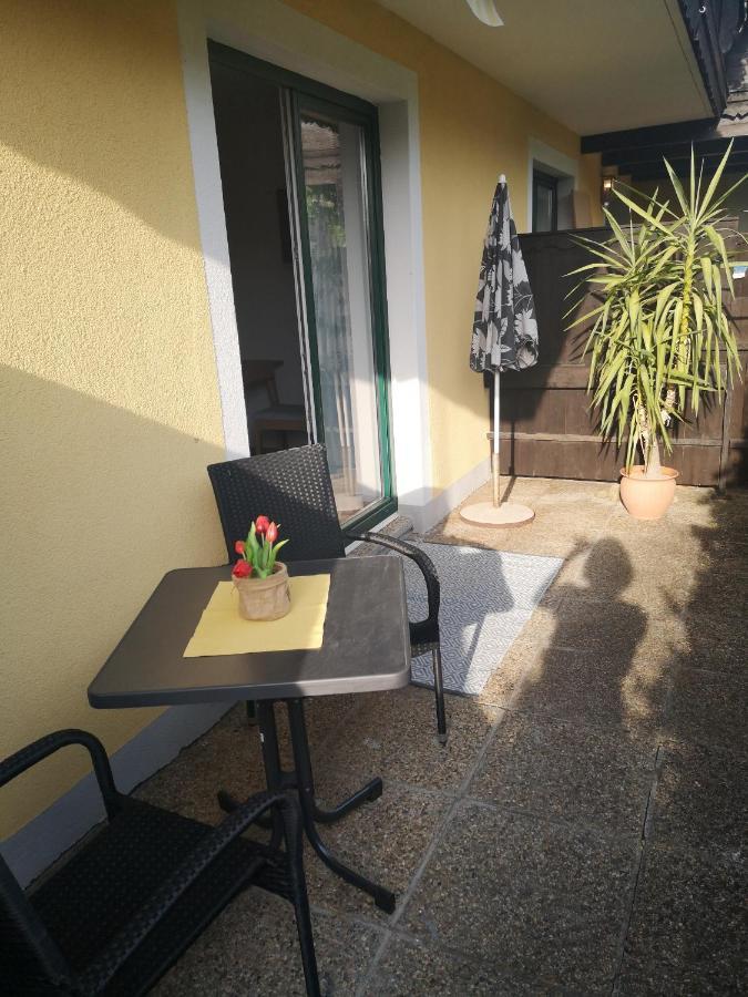 Ferien-Garconniere Hemetsberger Apartamento Weyregg Exterior foto