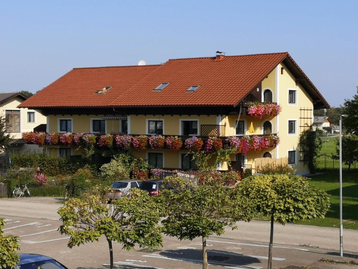Ferien-Garconniere Hemetsberger Apartamento Weyregg Exterior foto